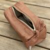 Trousse lin brodée " LOVE " cognac. - Image 2