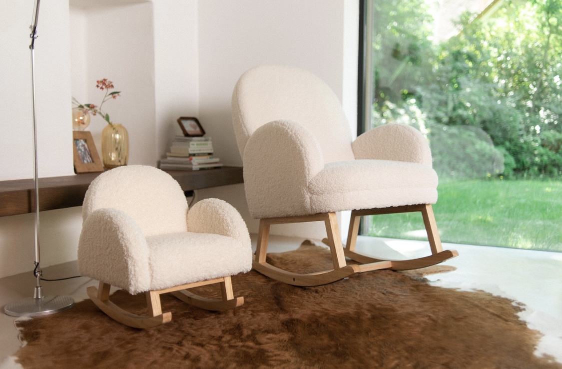 Fauteuil à Bascule Pour Enfant En Tissu Bouclé Avec Pieds En Bois - Couleur Beige Clair
