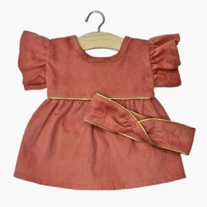 Minikane Robe Daisy et son headband en milleraie marsala avec passepoil mordoré pour poupées Gordis 34-37cm.