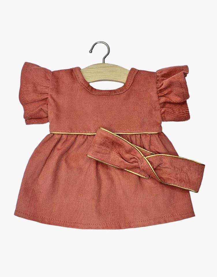 Minikane Robe Daisy et son headband en milleraie marsala avec passepoil mordoré pour poupées Gordis 34-37cm.