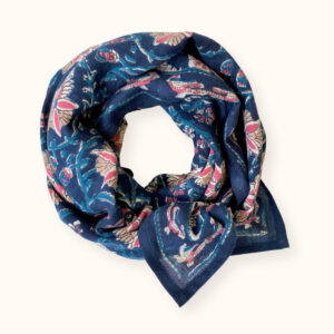Apaches Collections – Big Foulard Latika « Bird » Céleste.