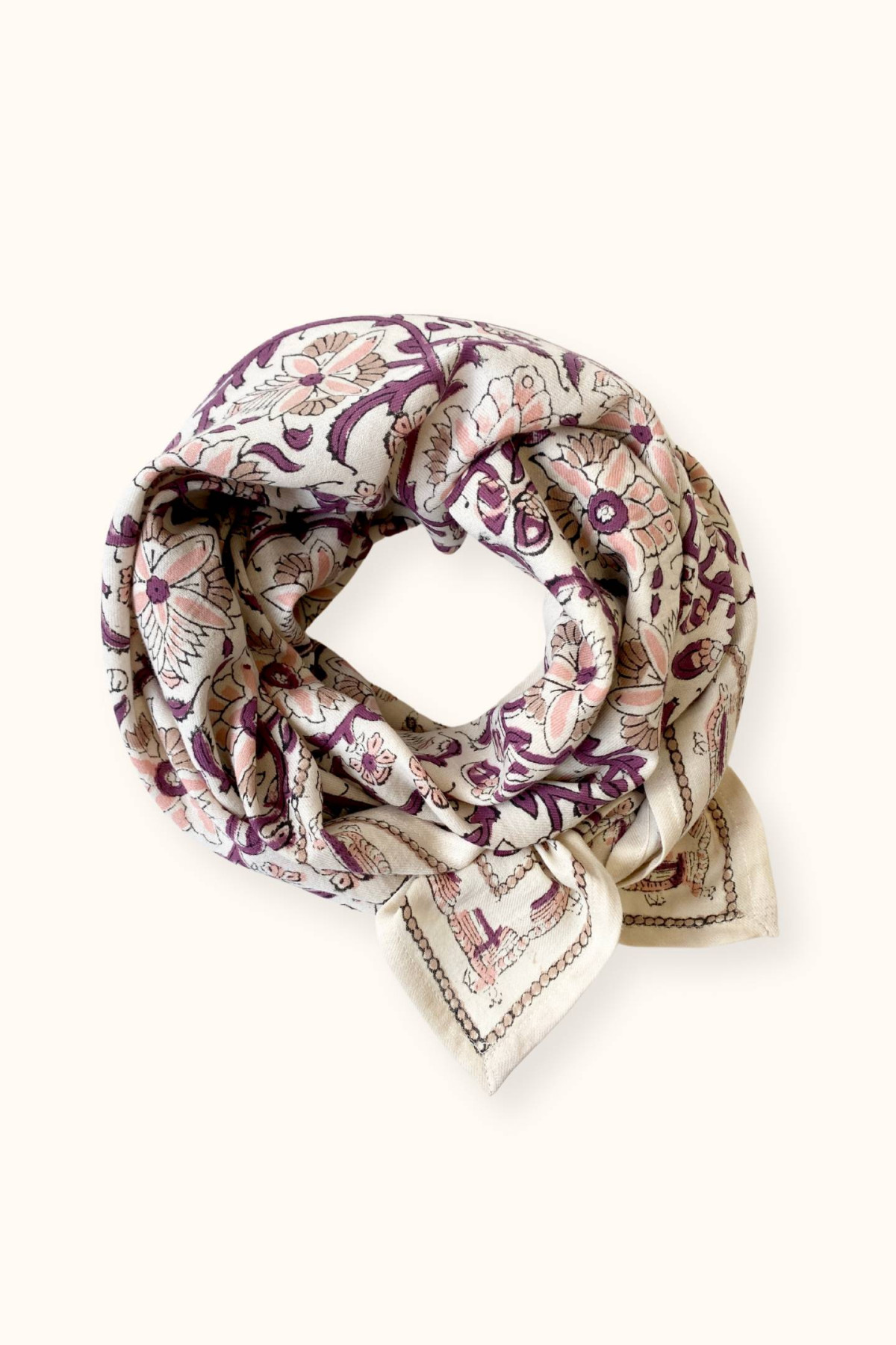 Apaches Collections – Big Foulard Latika « Bird » Milk.