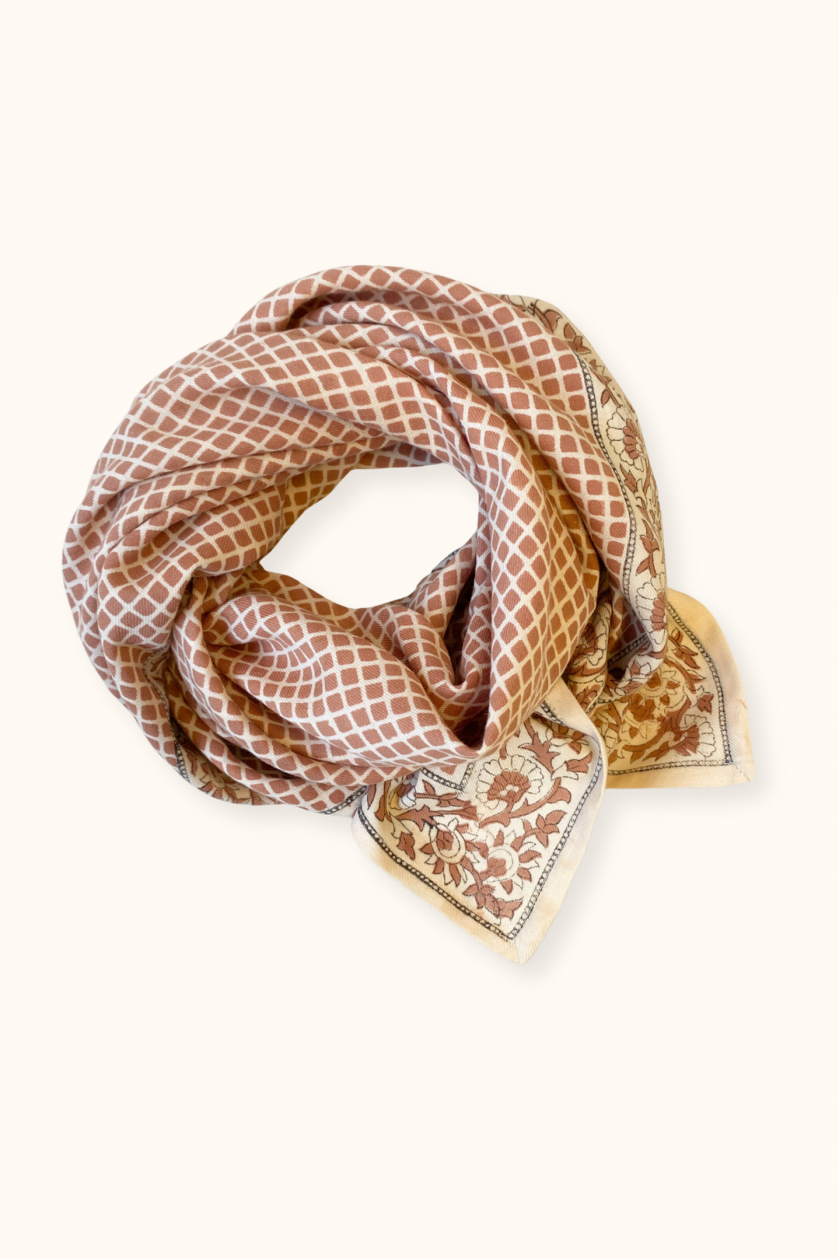 Apaches Collections – Big Foulard Latika « Mosaïc » Terracotta.