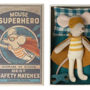 Maileg Souris Super héros, Petit Frère et sa boîte assortie.