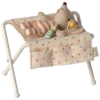 Maileg Table à langer, Bébé souris - Blanc cassé. - Image 2