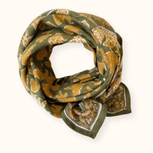 Apaches Collections – Big Foulard Latika « Ours » Kaki.