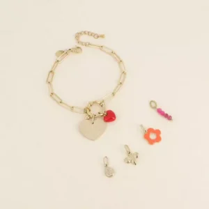 Cartelette WITH LOVE Bracelet et 6 pendentifs (coeur pailleté et coeur émaillé).
