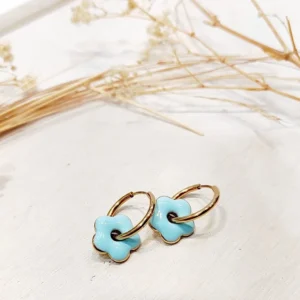 Boucles d’oreilles fleur (bleu ciel).