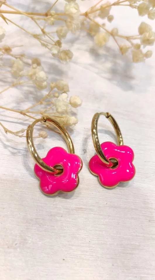 Boucles d’oreilles fleur (rose fluo).