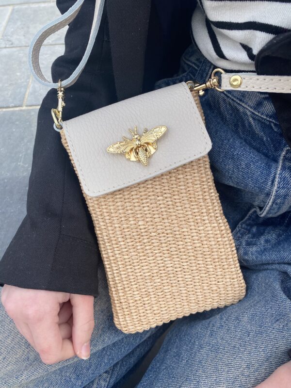 Sac / pochette téléphone avec bandoulière.