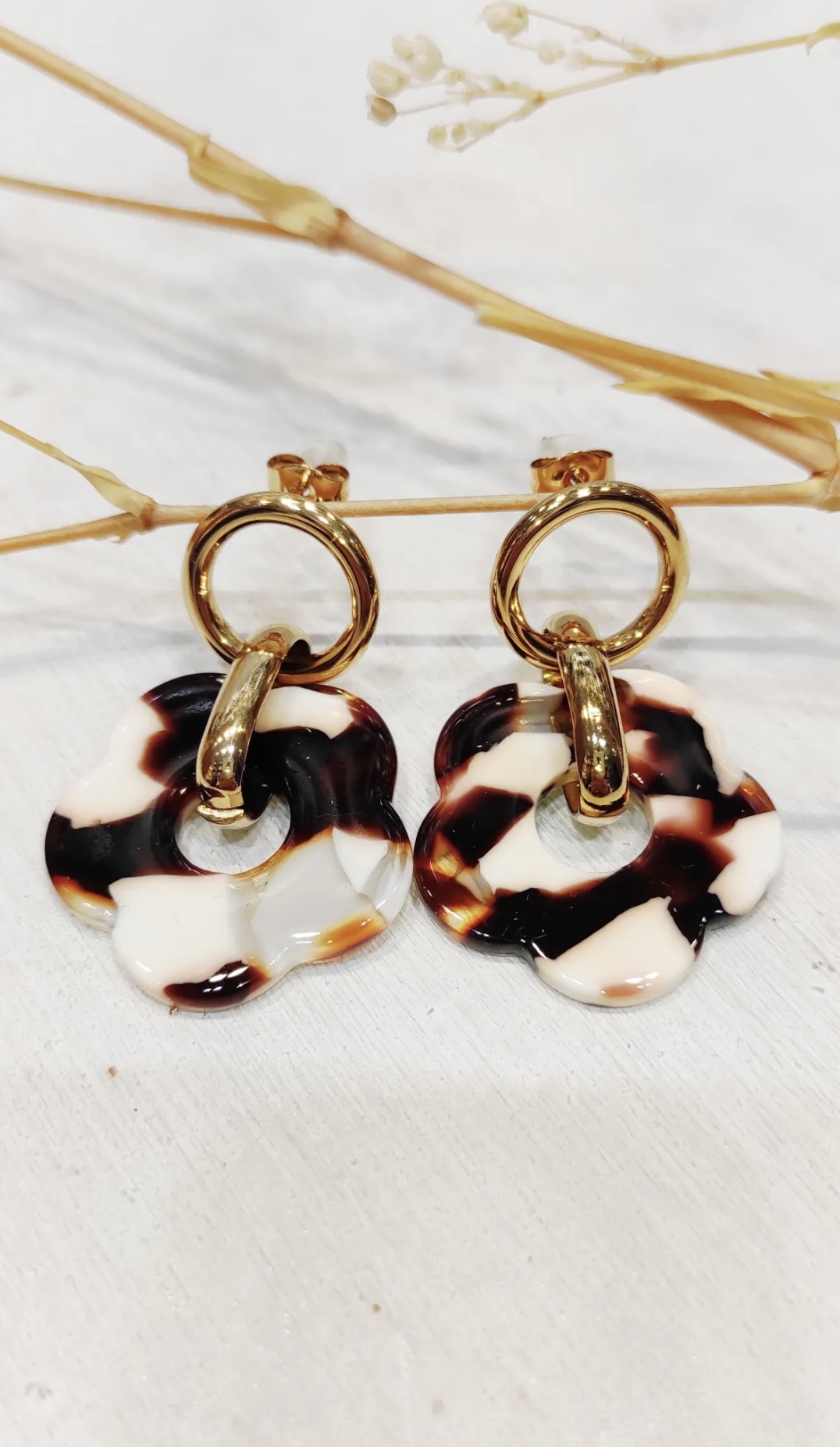 Boucles d’oreilles maxi fleur (léo).