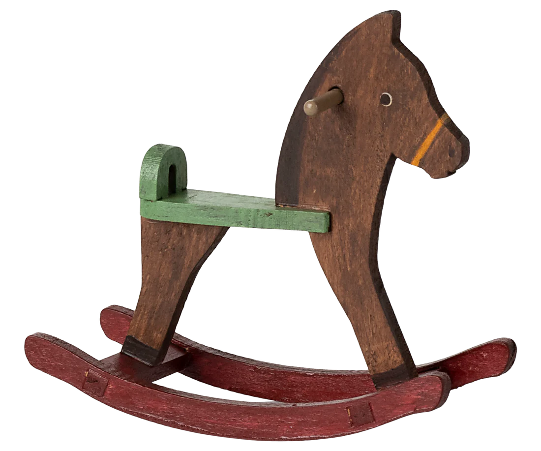 Maileg Cheval à bascule, Souris – Marron « dark brown ».