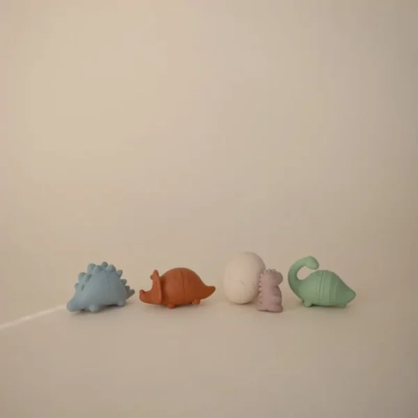 Jouet de bain Dino, lot de 4 – Mushie. - Image 3