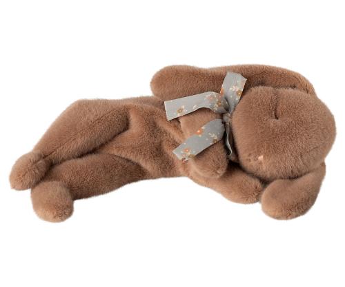 Maileg Peluche lapin couché, Small – Marron « Soft brown.