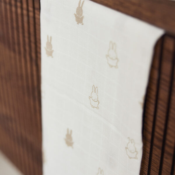 Lot de 3 Petits Langes Happy Miffy Nougat - Jollein. - Image 3