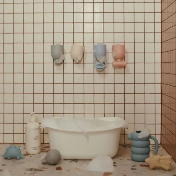 Jouet de bain POUR AND PLAY – Mushie. - Image 2