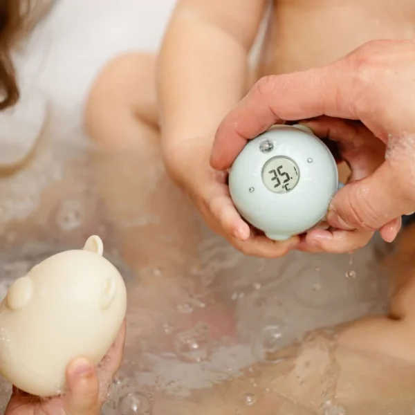 Set Thermomètre et jouets de bain. - Image 3