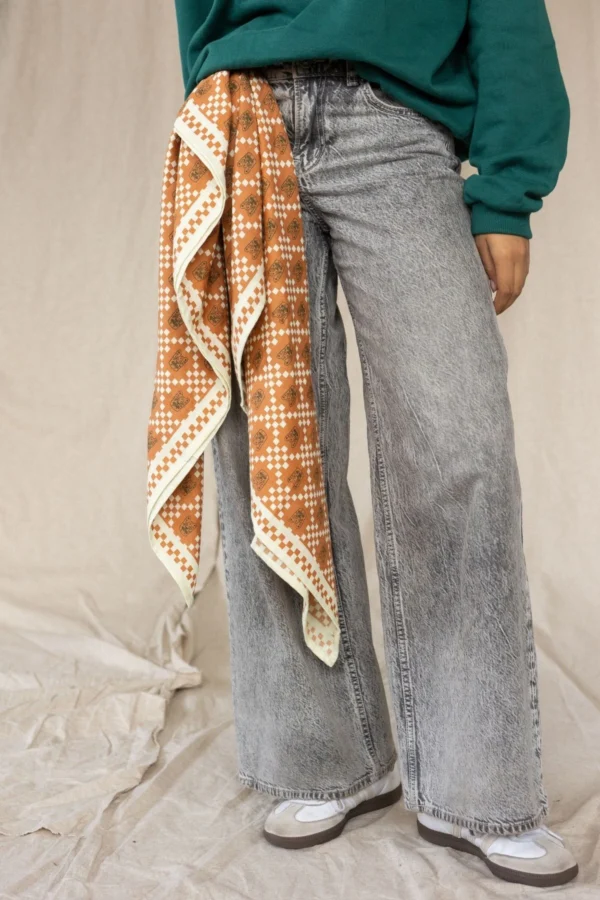 Apaches Collections – Big Foulard Latika « Tigro » Rust. - Image 2