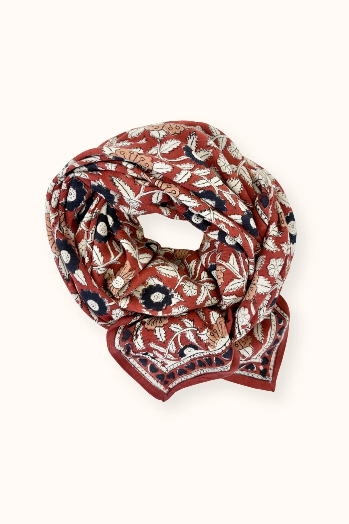 Apaches Collections – Big Foulard Latika « Cœur » Fire.