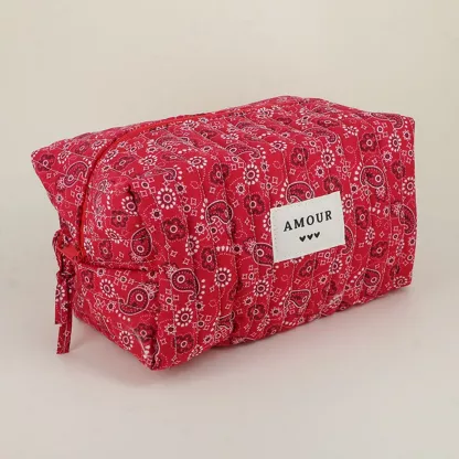 Trousse (grande) AMOUR et 3 coeurs – Bandana Rouge.