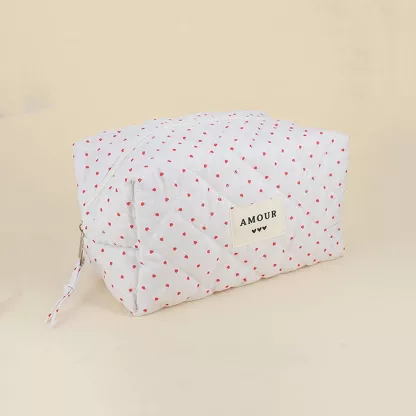 Trousse (grande) AMOUR et 3 coeurs – Coeur blanc.