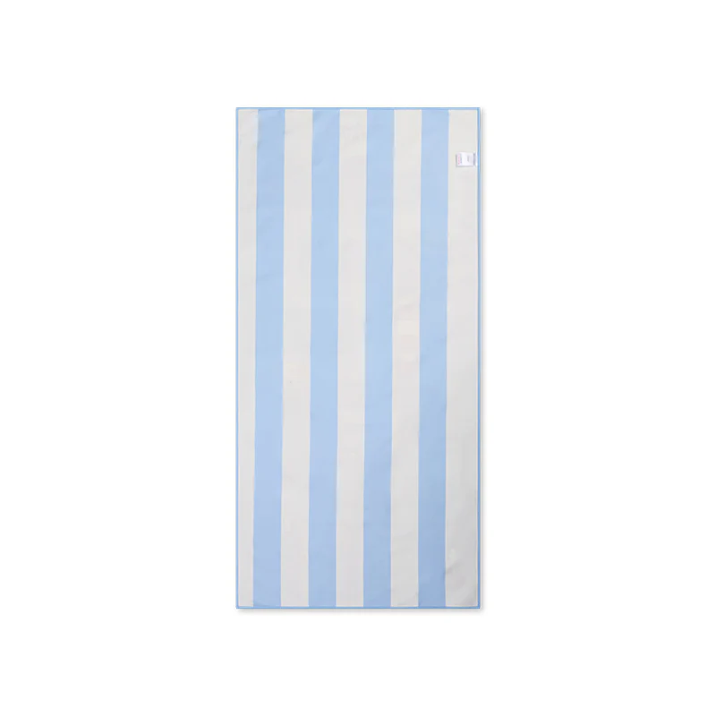 Serviette de plage en microfibre Seas The Day Bleue - 135 x 65 cm. - Image 2
