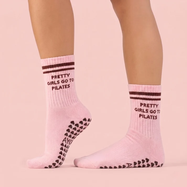 Chaussettes antidérapantes Ayona Rose – Pretty Girls Go To Pilates. - Image 2