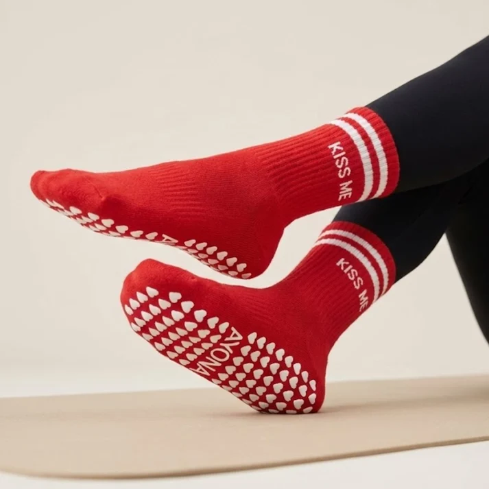 Chaussettes antidérapantes Ayona Rouge – Kiss Me. - Image 2