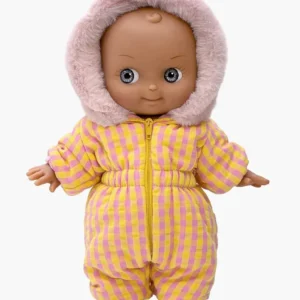 Minikane Poupée Mini Pancha, Maïa au ski et sa combinaison Gigi Vichy bonbon.